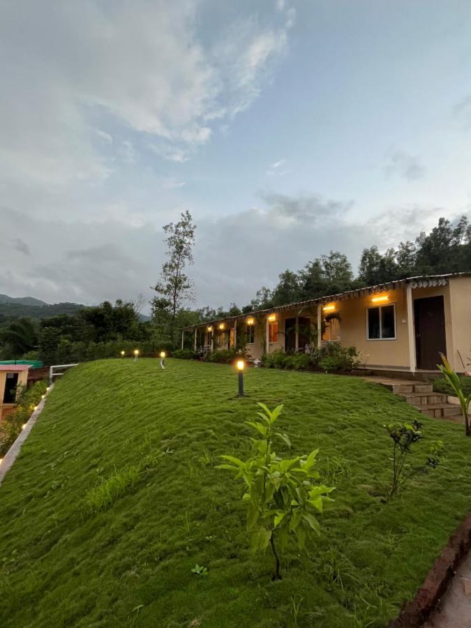 Vrisa Mountain Retreat Hotel Welhe Buitenkant foto
